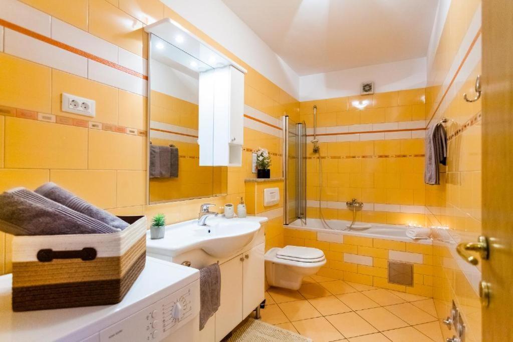 Apartments Dea Caeli فيلا لوكا المظهر الخارجي الصورة