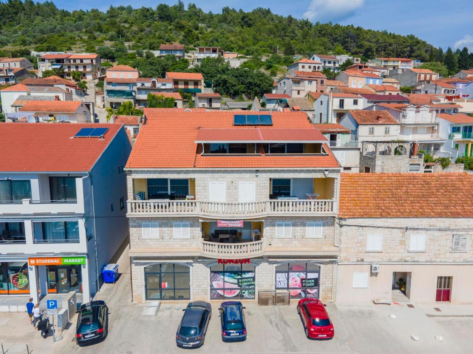 Apartments Dea Caeli فيلا لوكا المظهر الخارجي الصورة